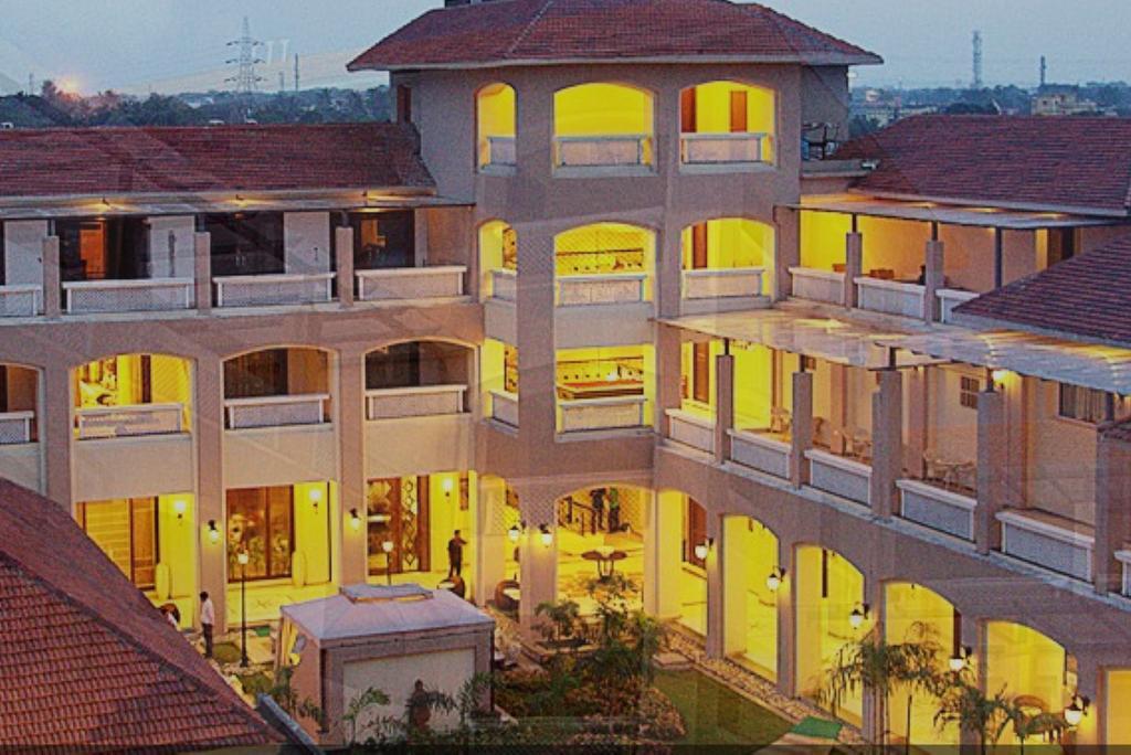 Pramod Convention & Club Resort Cuttack Exterior foto