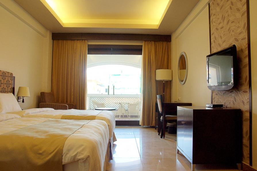 Pramod Convention & Club Resort Cuttack Zimmer foto